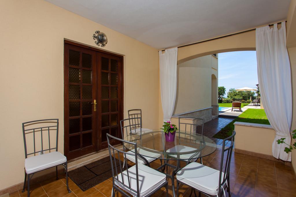 Premium Central Apartments Врсар Экстерьер фото